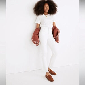 Madewell The High-Rise Perfect  Vintage
Jean in Tile White. Size 32